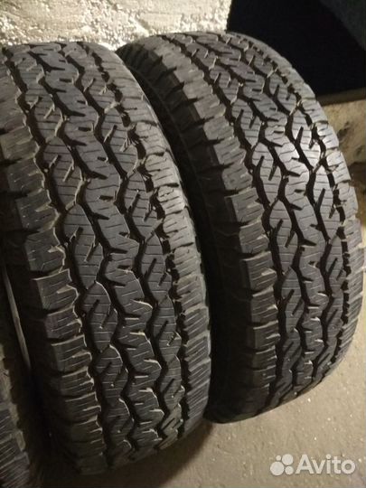 Matador MP 72 Izzarda A/T 2 215/65 R16