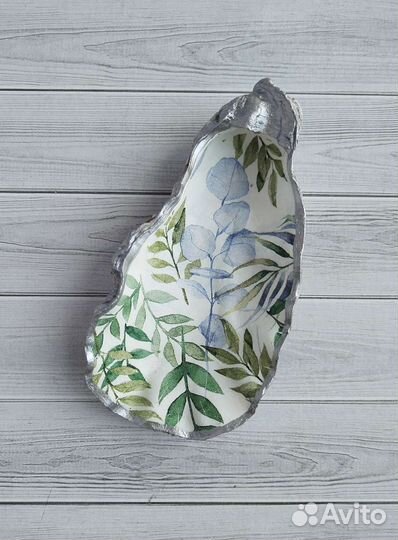 Подставка из устрицы для украшений