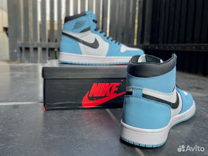 Nike Air jordan 1 high blue white