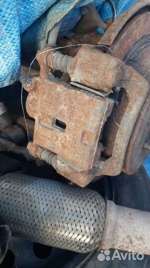 Subaru forester sh суппорт задний правый