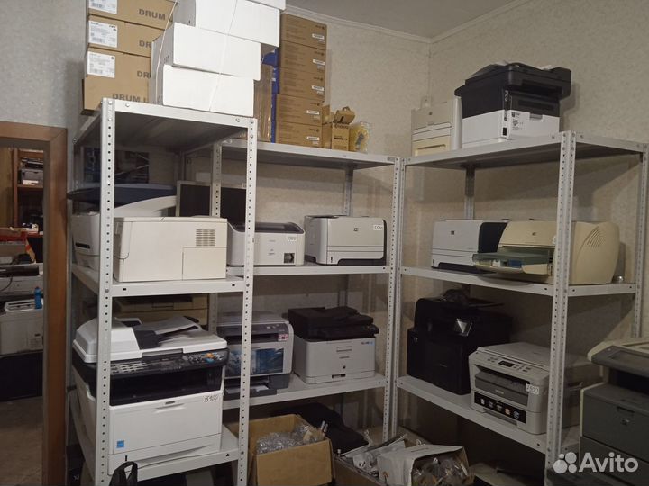 Лазерное мфу Xerox 3220(Принтер,Копир,Сканер)