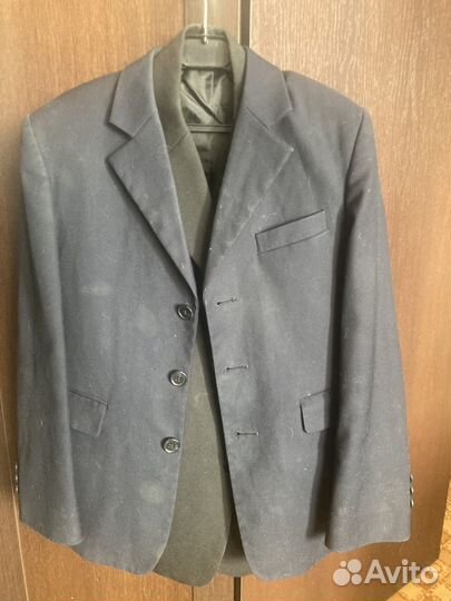 2 пиджака, брюки и жилет