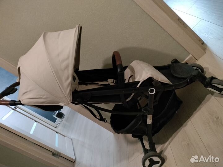 Прогулочная коляска трость