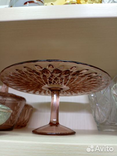 Ваза на ножке тортовница цветное стекло СССР