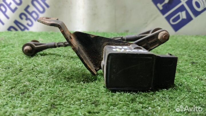 Датчик высоты дорожного просвета передний левый