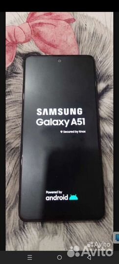 Телефон и часы