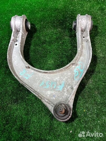 Рычаг подвески верхний передний правый