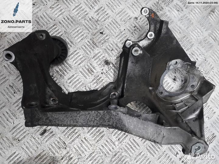 Кронштейн тнвд на Skoda Octavia mk1 (A4)
