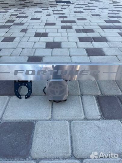 Фаркоп на toyota fortuner
