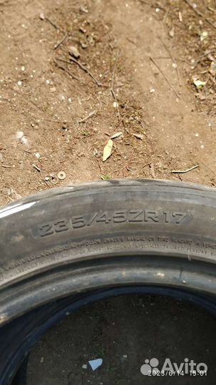 Triangle TR697 235/45 R17 23E