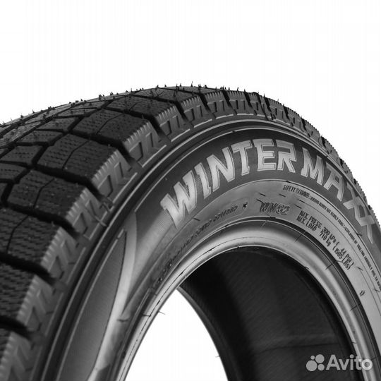 Dunlop Winter Maxx WM02 215/55 R16 97T