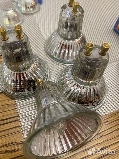 Лампочки галогеновые 160 штук и 15 трансформаторов