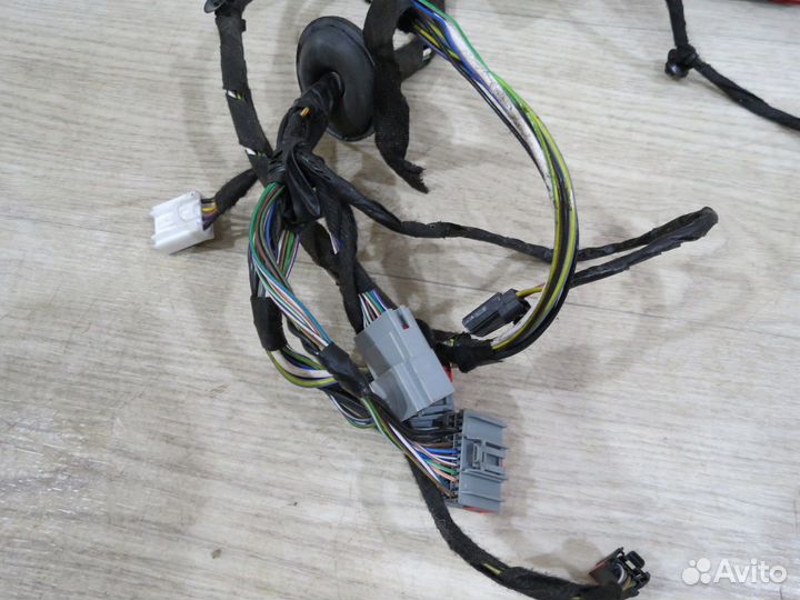 Проводка двери передняя правая Ford Mondeo
