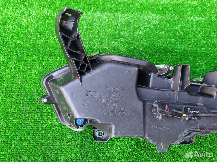 Указатель поворота правый Lexus NX 2017-2021