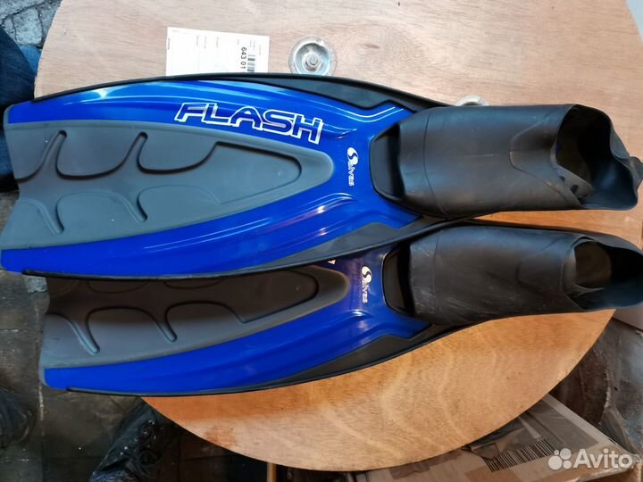 Ласты новые flash salvas р45-46-47