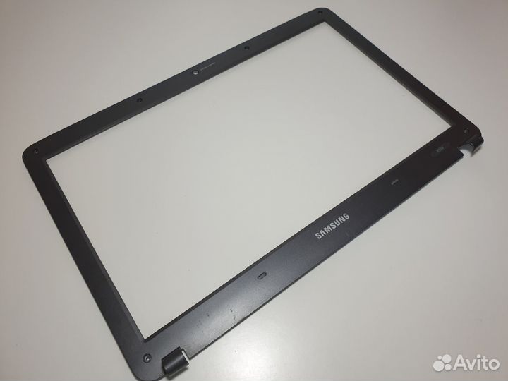 Рамка матрицы ноутбука Samsung R530