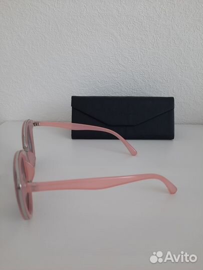 Солнцезащитные очки женские