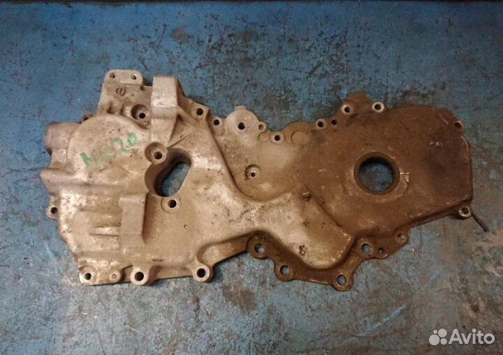 Передняя крышка двигателя Nissan Serena C25