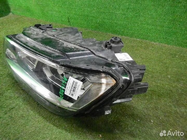 Фара левая Volkswagen Tiguan