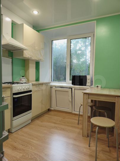 2-к. квартира, 49 м², 2/9 эт.