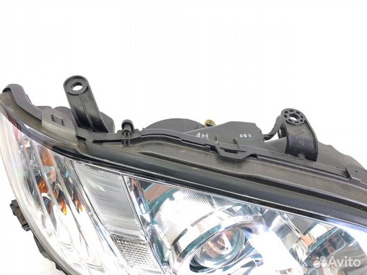Фара передняя передняя правая Subaru Legacy BL