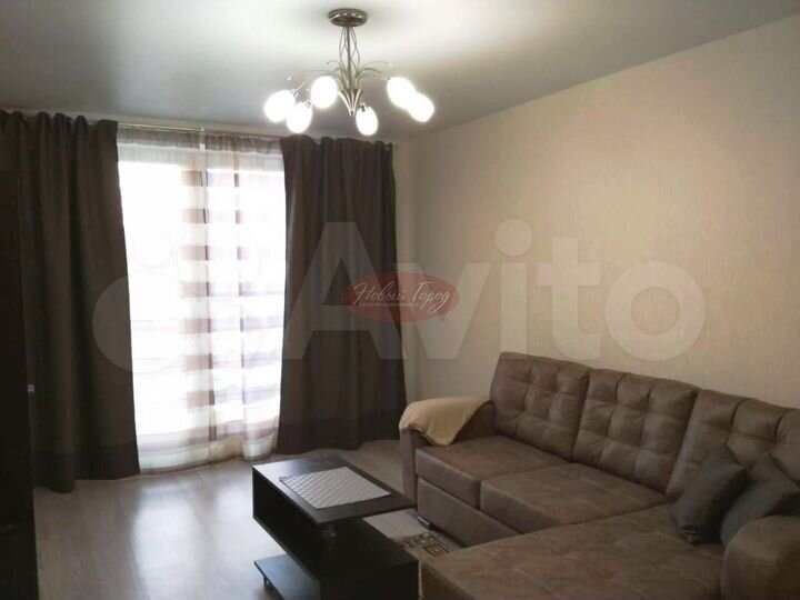 2-к. квартира, 56 м², 8/17 эт.