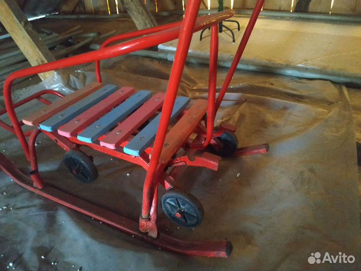 Детские санки на колесах