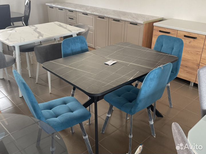 Кухонный стол