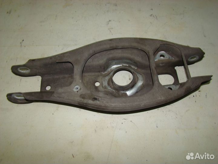 Рычаг регулировки развала зад. подвески BMW 320i E