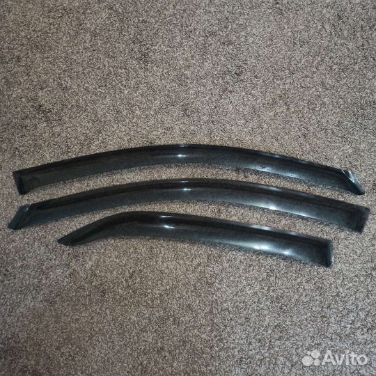 Универсальные ветровые дефлекторы автомобильные