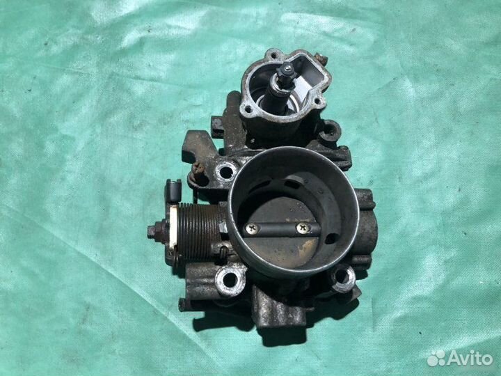 Дроссельная заслонка Mitsubishi Carisma