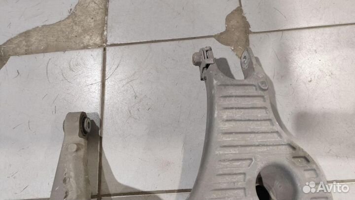 Рычаг задний продольный левый Land Rover 4