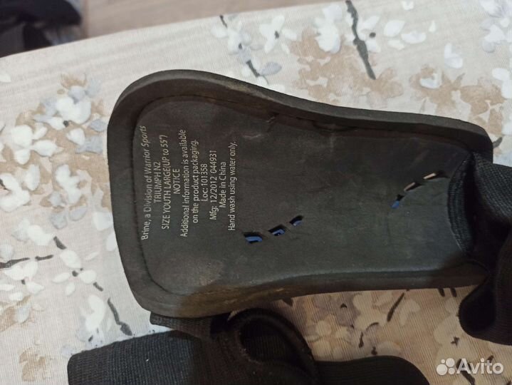 Щитки для ног