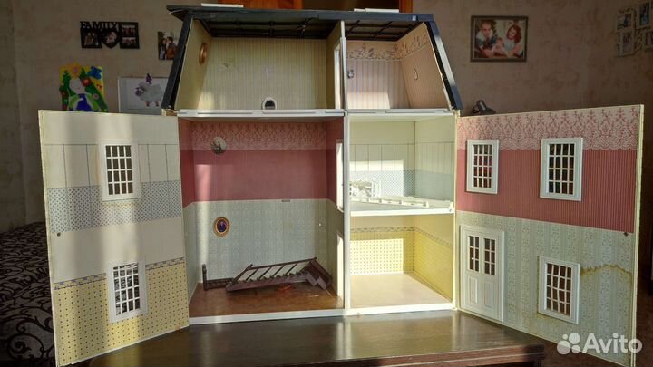 Домик кукольный