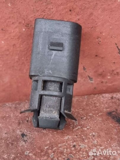 Датчик наружней температуры воздуха 1J0919379A