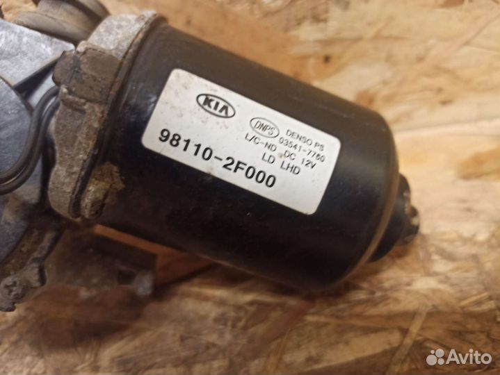 Моторчик переднего дворника Kia Cerato 1