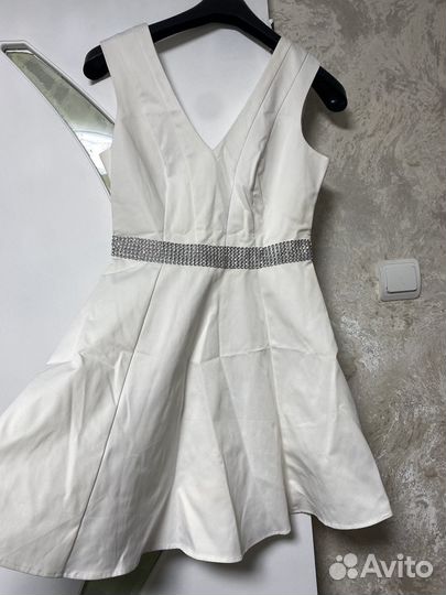 Платье белое женское