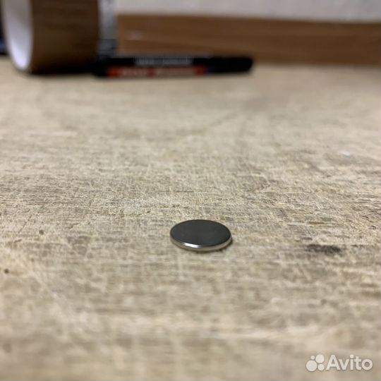 Продам неодимовый магнит 10х1