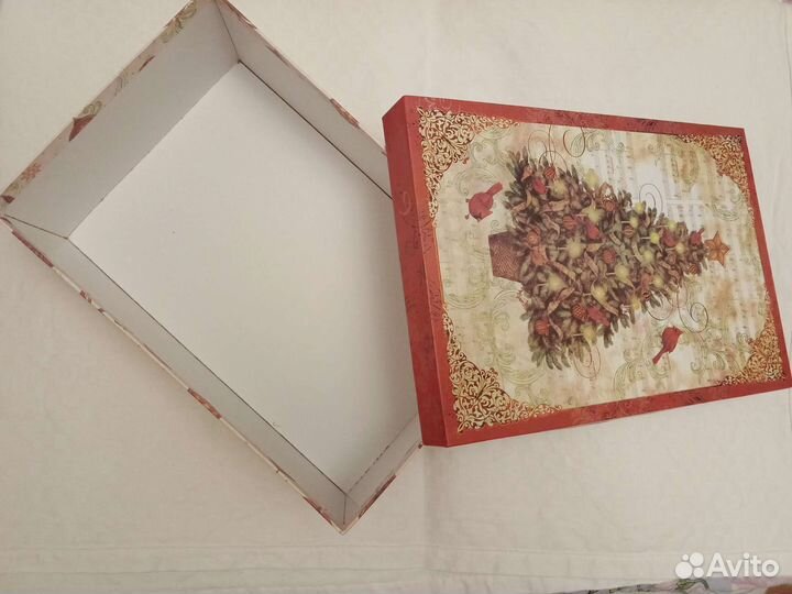 Коробка подарочная