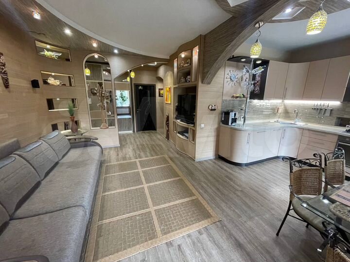 4-к. квартира, 103,8 м², 2/4 эт.