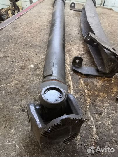 Карданный вал 