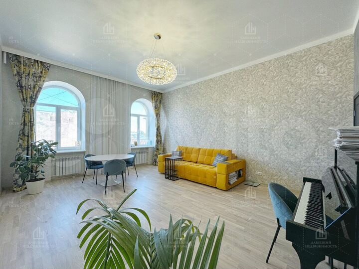 2-к. квартира, 84,2 м², 5/6 эт.