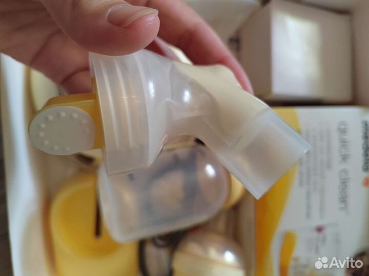 Молокоотсос medela электрический