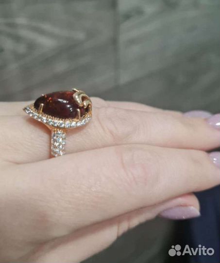 Комплект с янтарëм