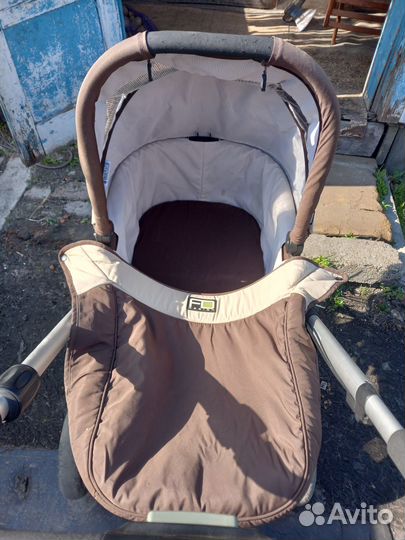 Продам детскую коляску б/у