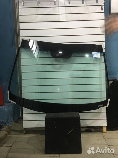 Лобовое стекло на Киа Сид