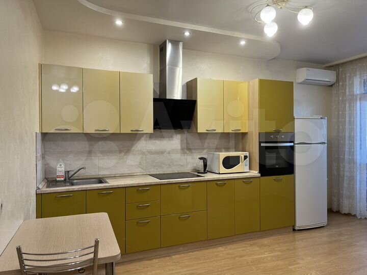 2-к. квартира, 55 м², 6/19 эт.