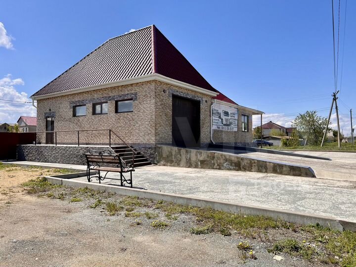 Коттедж 273,8 м² на участке 7 сот.