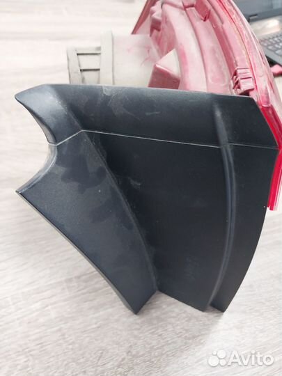 Фонарь задний правый внешний Volkswagen Touareg2NF