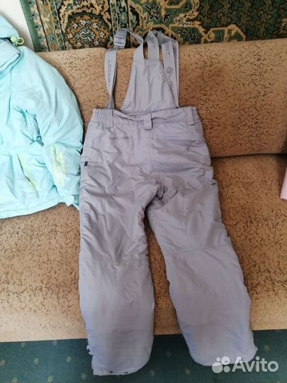 Куртка демисезонная женская 42 44